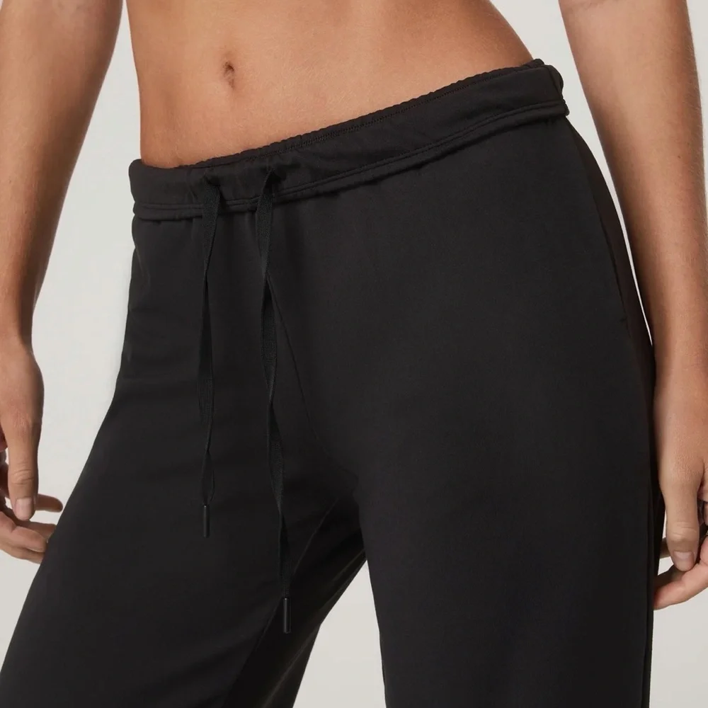 Vuori Halo Modern Straight Leg Pant - Picture 3 of 5